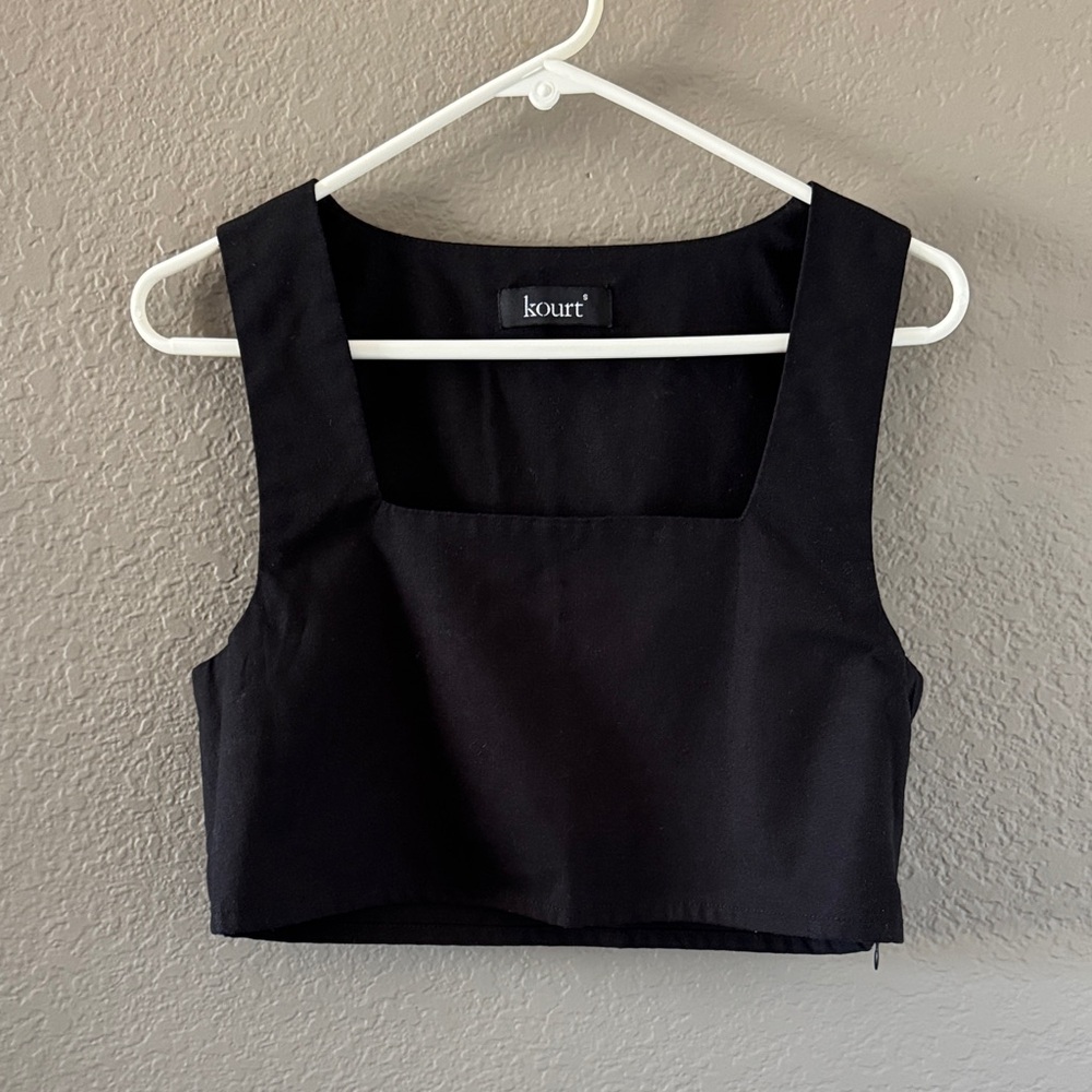 Kourt Black Women's Square Neck Crop Top